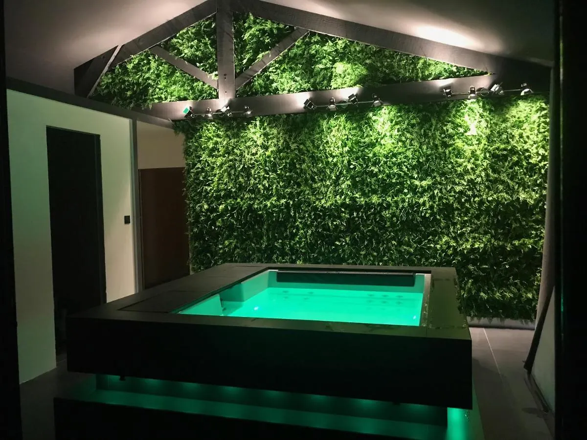 Maison Spa Piscine D\'Alessia contacts