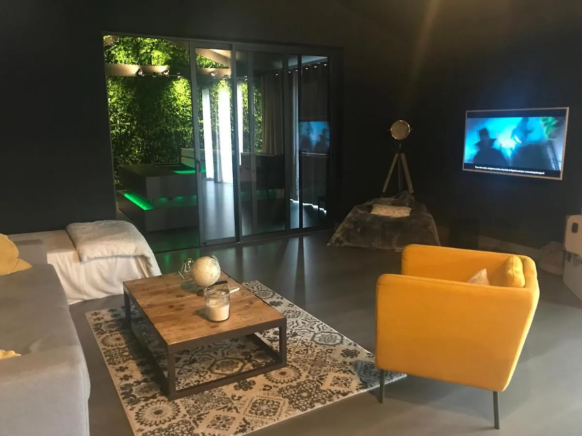 Maison Spa Piscine D'Alessia L'Isle-sur-la-Sorgue 0*,